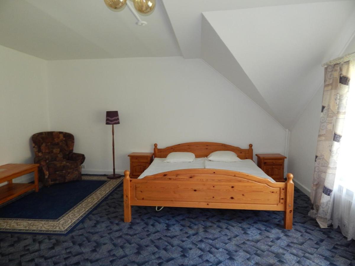 Motel Brencis Иецава Экстерьер фото