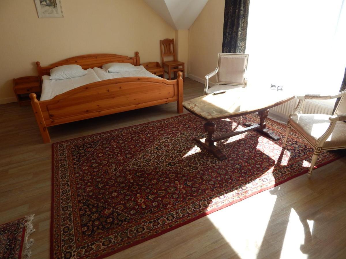 Motel Brencis Иецава Экстерьер фото